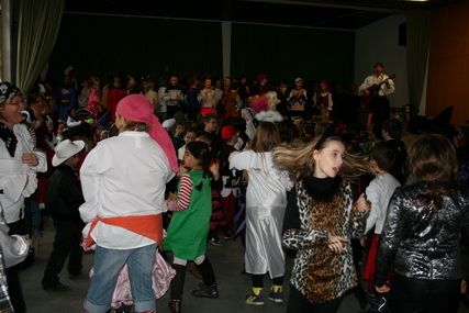 gal/2010/2010 Saitentwist Musikprojekt Schule 12.02. BvK Schule/2010 Saitentwist MusikProjekt Bischoff von Kettler1.- 12 (28).jpg